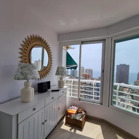 Zeus 16 If Apartamento