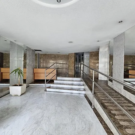 Apartamento Edificio Zeus -16 *
