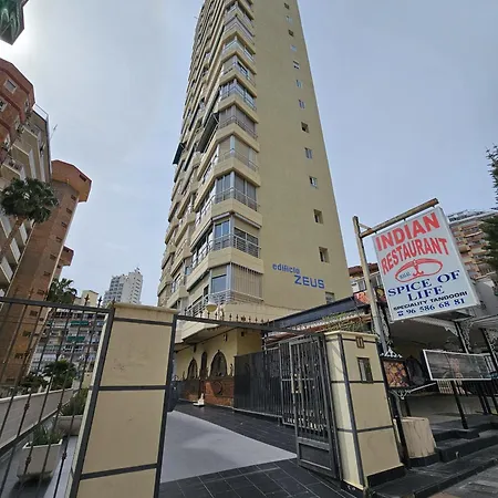 Apartamento Edificio Zeus -16 *